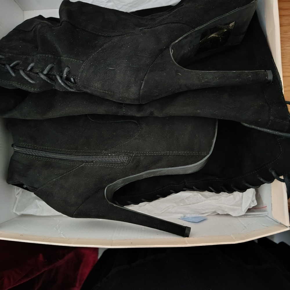 Shoe Dazzle Elegant Black Lace-Up Heeled Boots